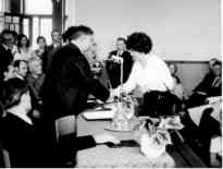 A diplomaosztón