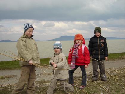 Mi így ünnepeltük a vizet a balatonfenyvesi strandon